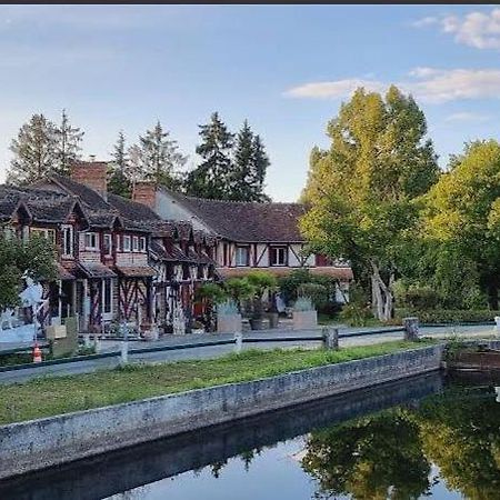 Hotel Le Moulin De Villiers Nouan-le-Fuzelier Exteriér fotografie